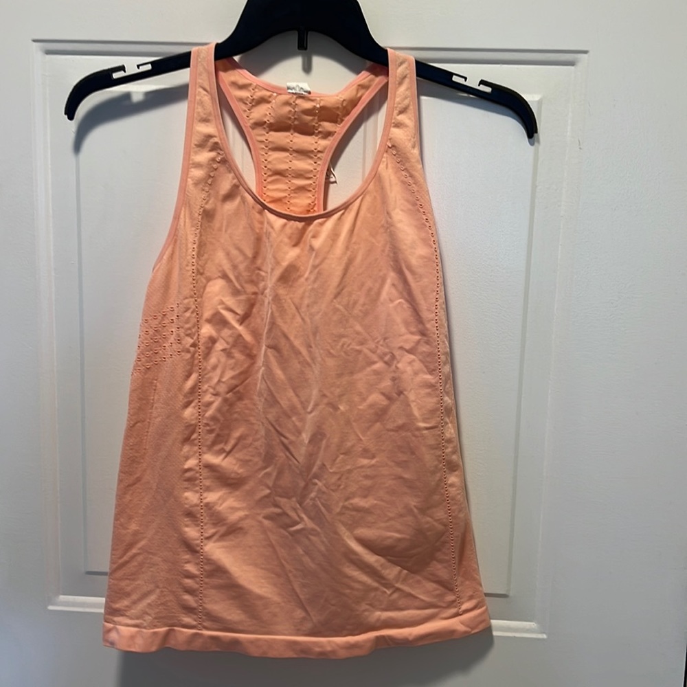 Fabletics size XL Razer back top with mesh sides